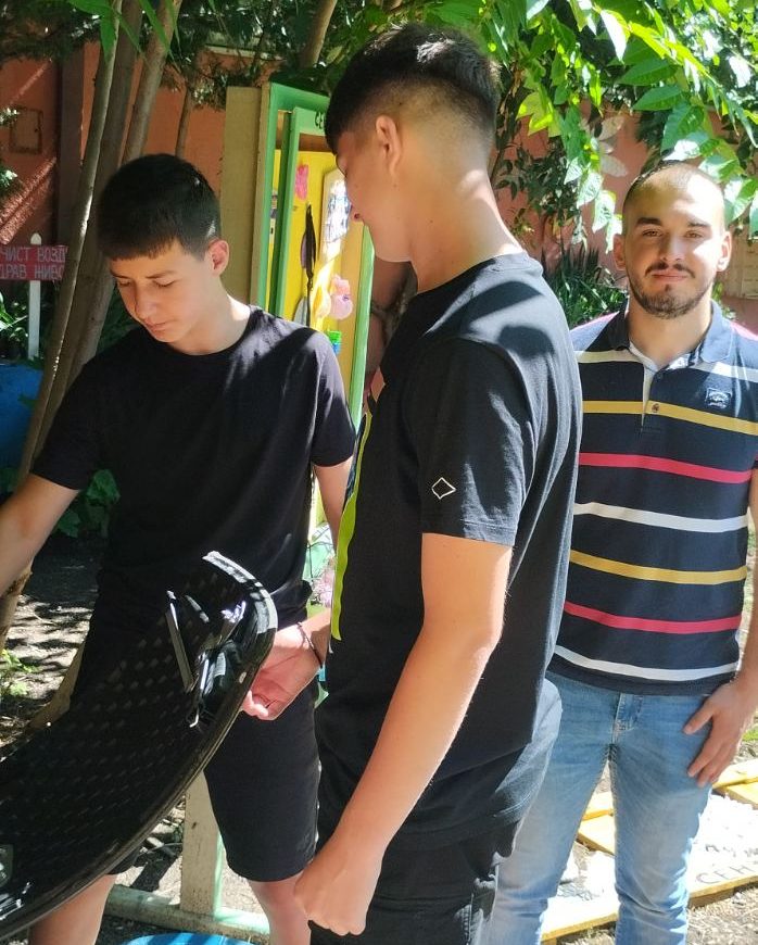 Циркуларната економија на дело во Карпош со воспоставување на  системот за селекција подготовка и селективно собирање на био отпад за компостирање во компостари во ООУ „Лазо Трповски“